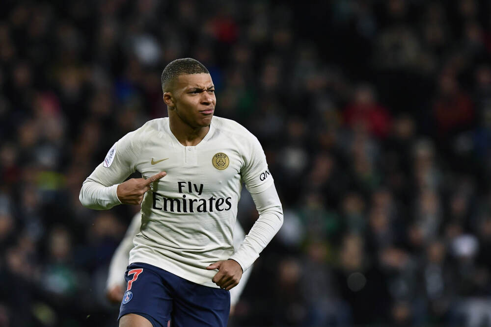 叶国富的泡泡玛特梦，又近了一步